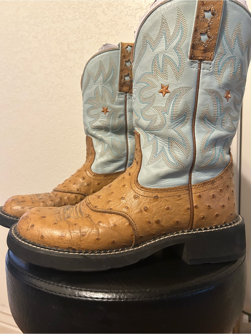 Ariat- Women’s Two-Tone Western Cowgirl Boots - Tan & Light Blue